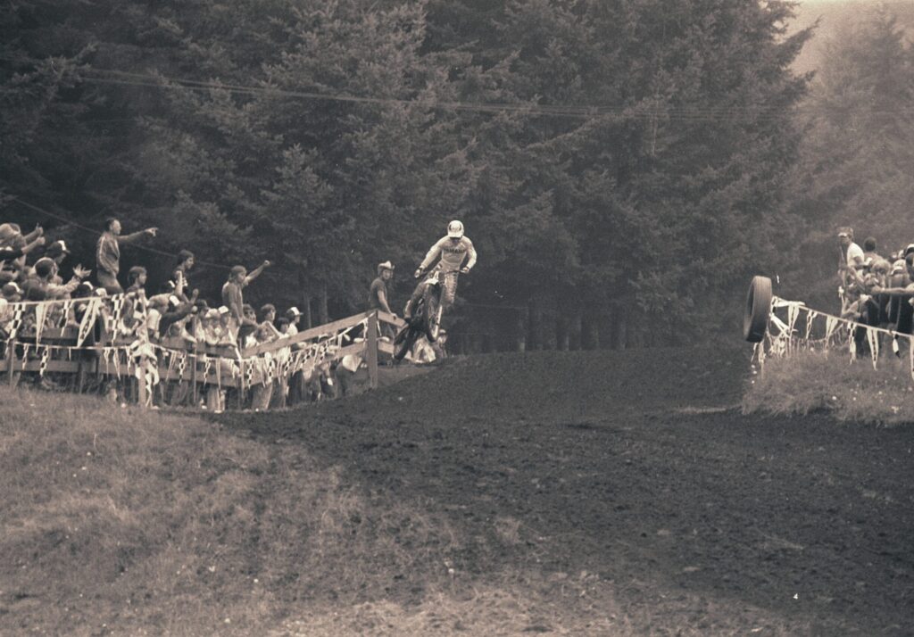 Bob Hannah on his way to 3-1 finishes at the 1982 125MX Pro Motocross, his last ever race (and moto win) for Yamaha.